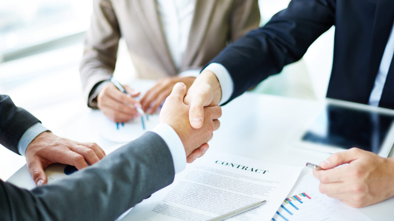 https://siekacz.pl/wp-content/uploads/2025/07/handshake-zblizenie-menedzerow-1280x720.jpg