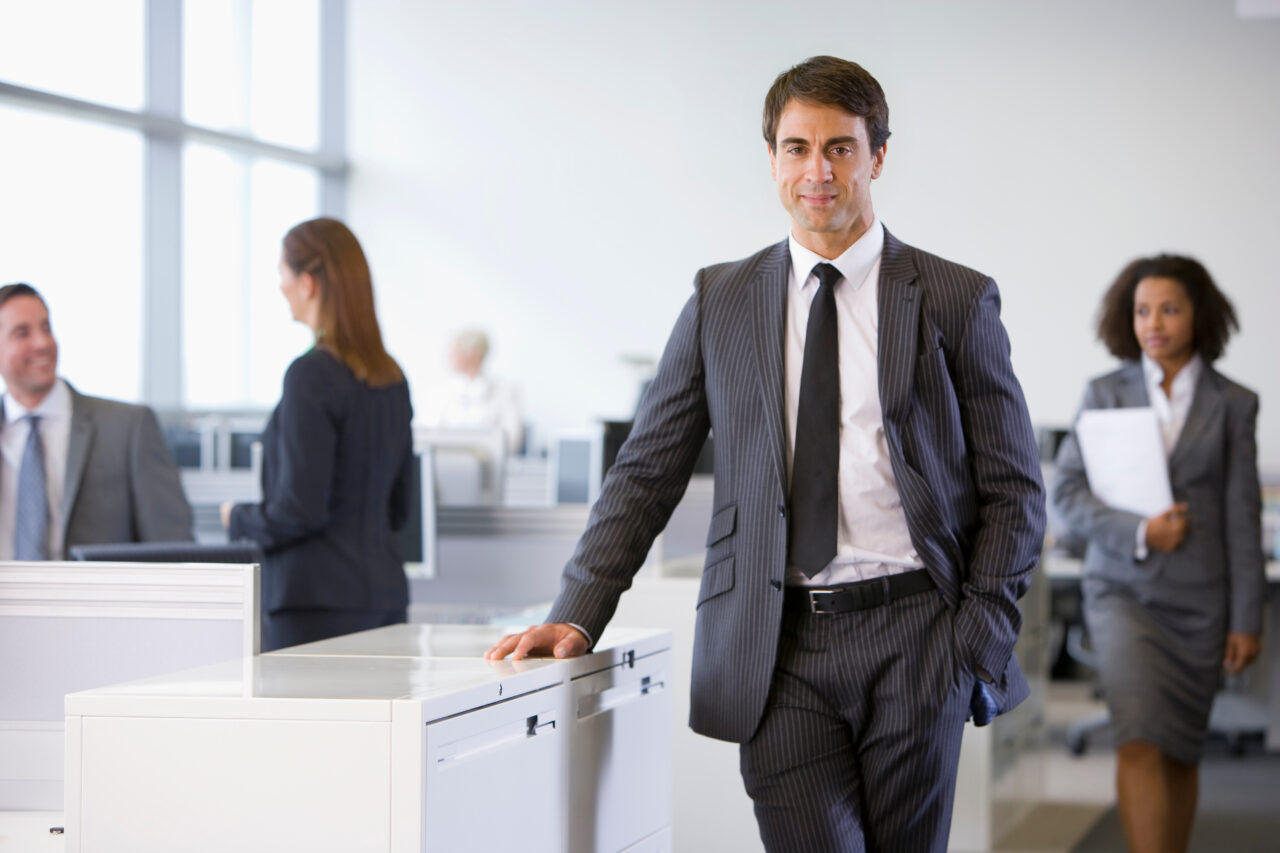 https://siekacz.pl/wp-content/uploads/2026/06/a-medium-shot-of-a-businessman-standing-while-lean-2026-01-11-08-39-22-utc-1280x853.jpg